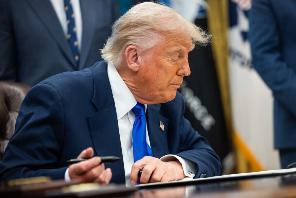 トランプ大統領、政府系ファンド創設計画を当面棚上げ－制約に直面 - Bloomberg