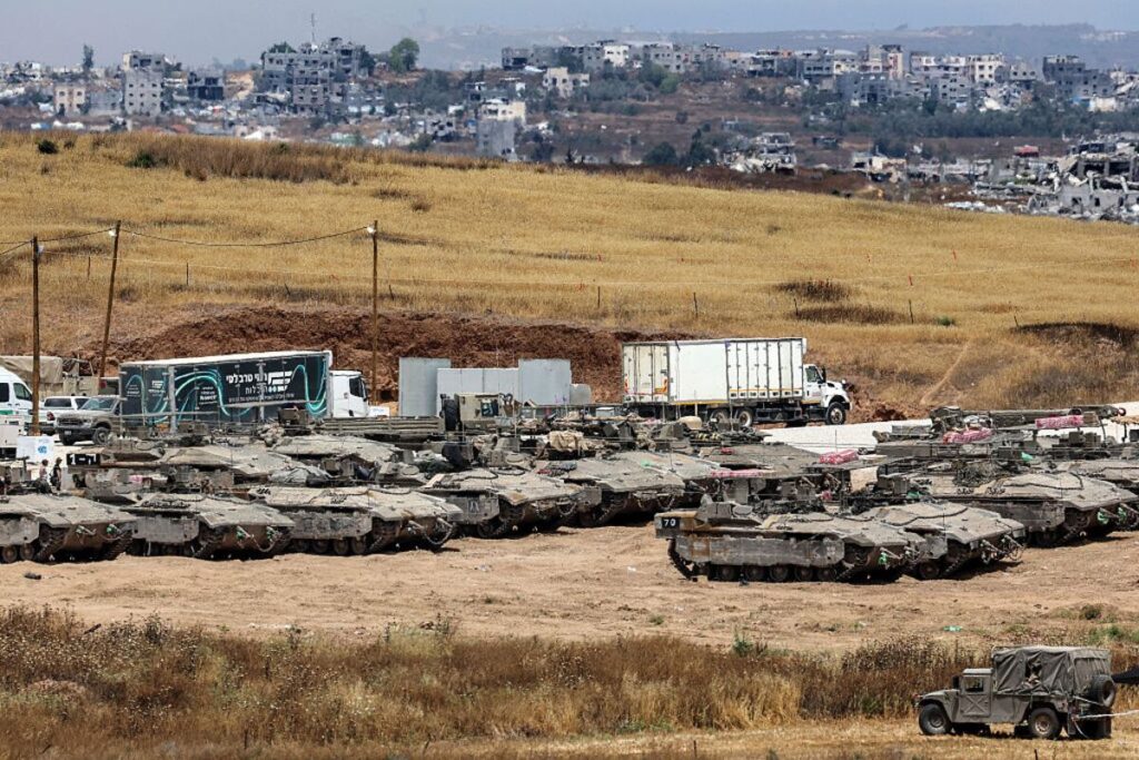 イスラエル、ガザ全地区制圧に向け地上侵攻間近－ハマスへの圧力強化 - Bloomberg