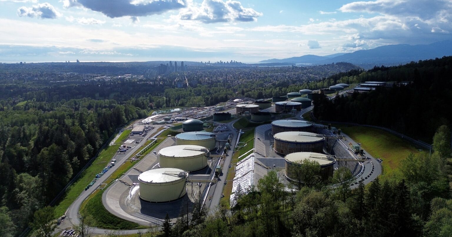 カナダ産原油、拡張パイプライン経由の中国輸出が急増　貿易摩擦で | ロイター