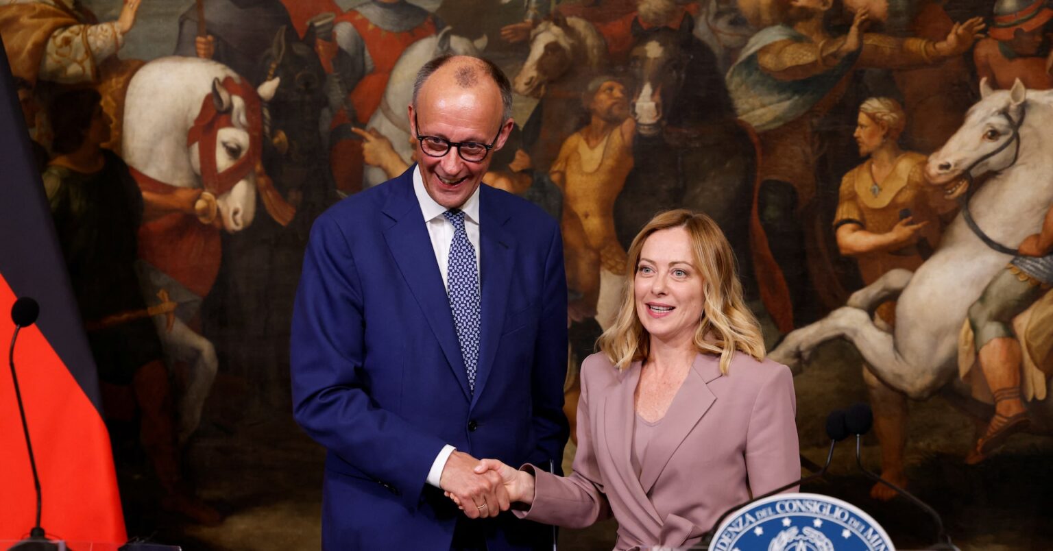 イタリア首相、ＥＵのグリーン政策が「産業の砂漠化」招くと警告 | ロイター