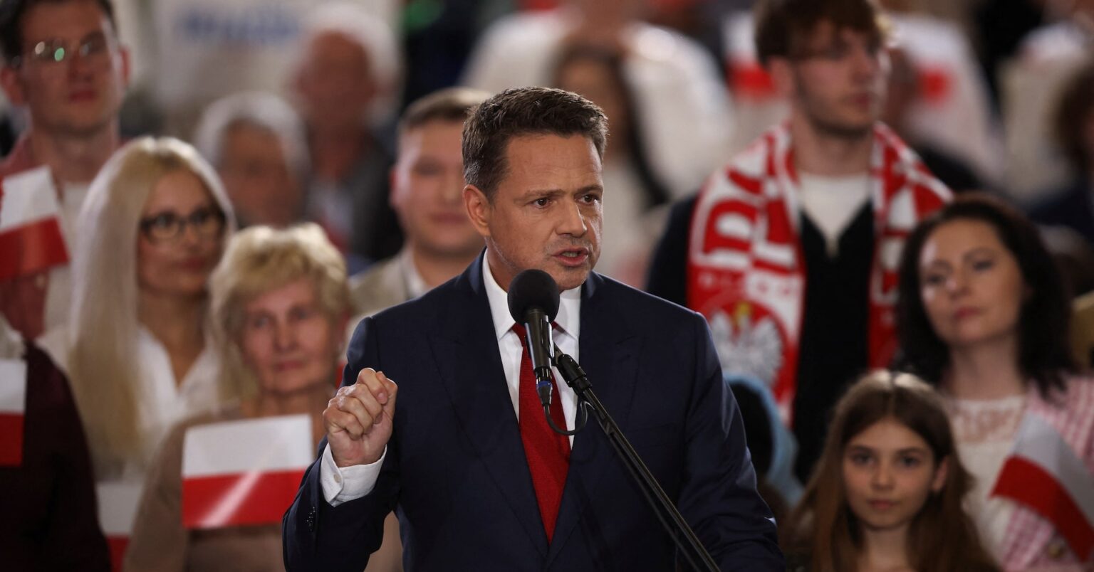 ポーランド大統領選、6月決選投票へ　親欧州市長と右派候補が接戦 | ロイター