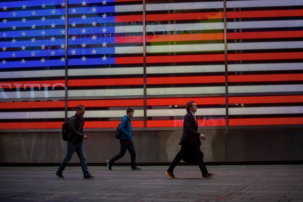 【米国市況】格下げの衝撃続かず、株に押し目買い－ドル144円台後半 - Bloomberg