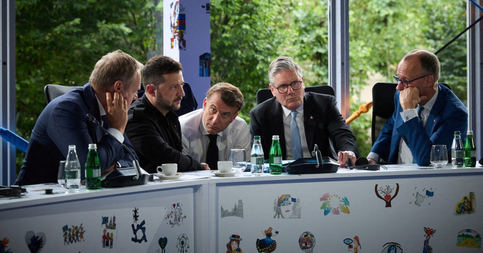 ウクライナ、ＥＵに対ロシア制裁強化案提示へ　米に代わる主導的役割期待 | ロイター