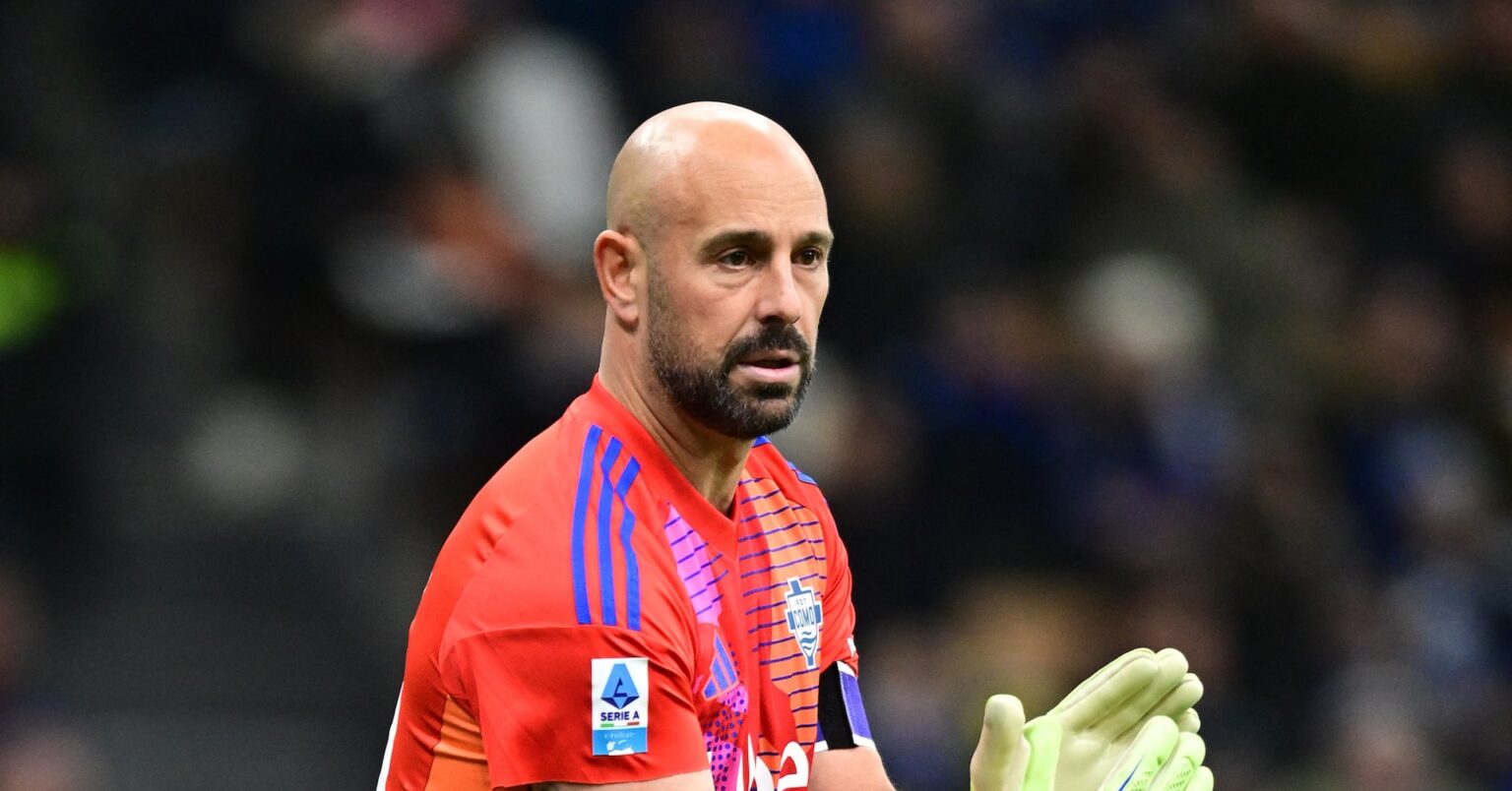 サッカー＝ＧＫレイナが今季限りで引退、元スペイン代表 | ロイター