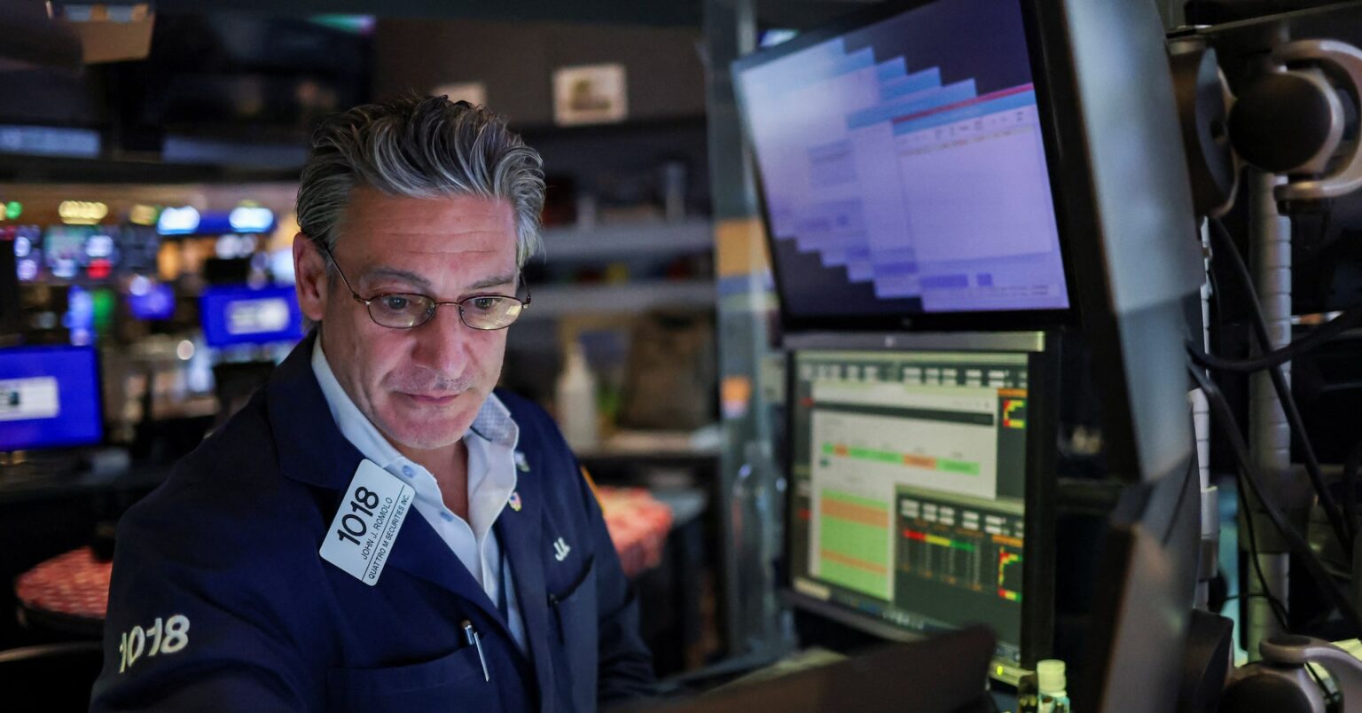 米国株式市場＝反落、ダウ114ドル安　米国債利回りを注視 | ロイター