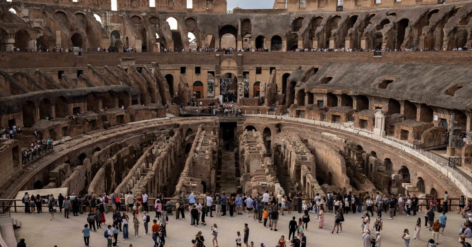 ムーディーズ、イタリアの格付け見通しを「ポジティブ」へ引き上げ | ロイター