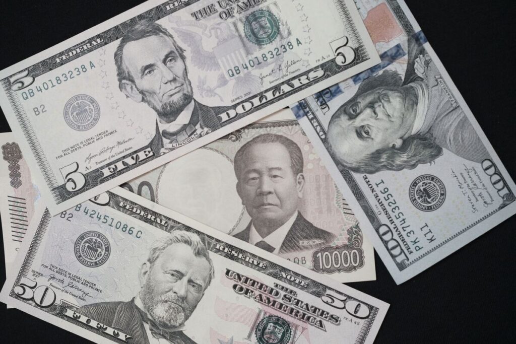 【日本市況】株上昇、米ＥＵ貿易戦争懸念が緩和－円は売り買い交錯 - Bloomberg