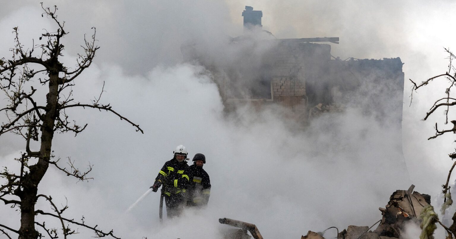 ロシア軍、3日連続でウクライナ攻撃　各地に被害 | ロイター