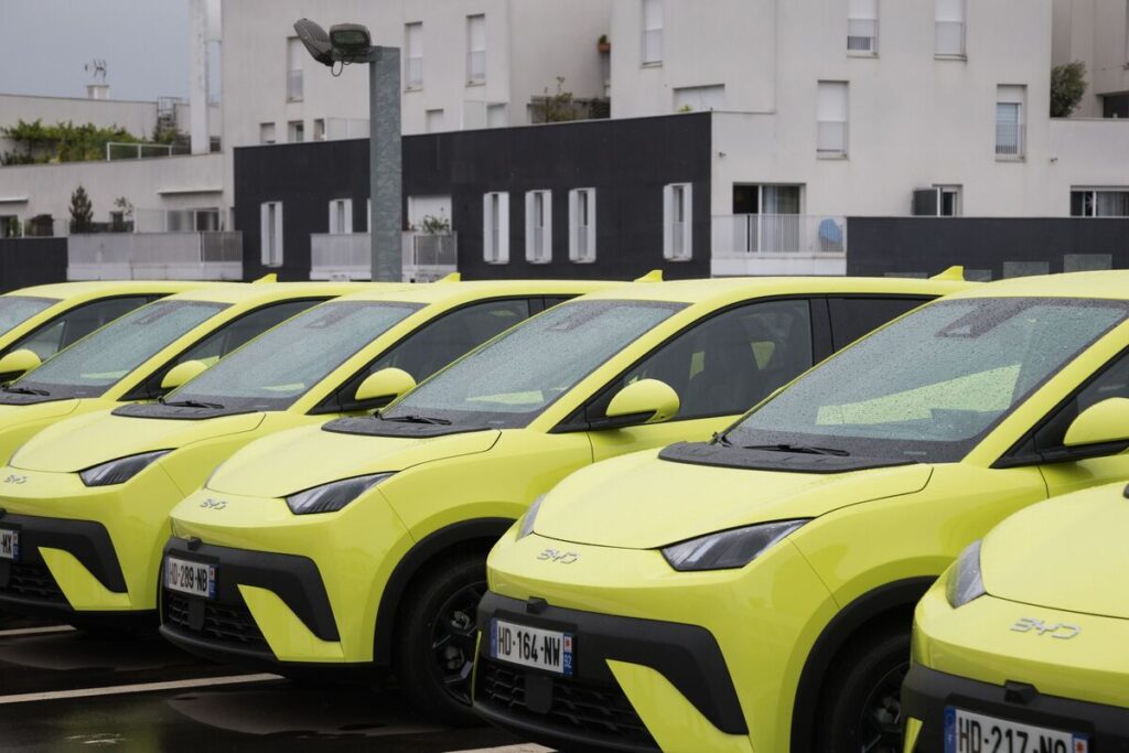 欧州の新車販売、４月は0.3％減－景気低迷と貿易摩擦響く - Bloomberg