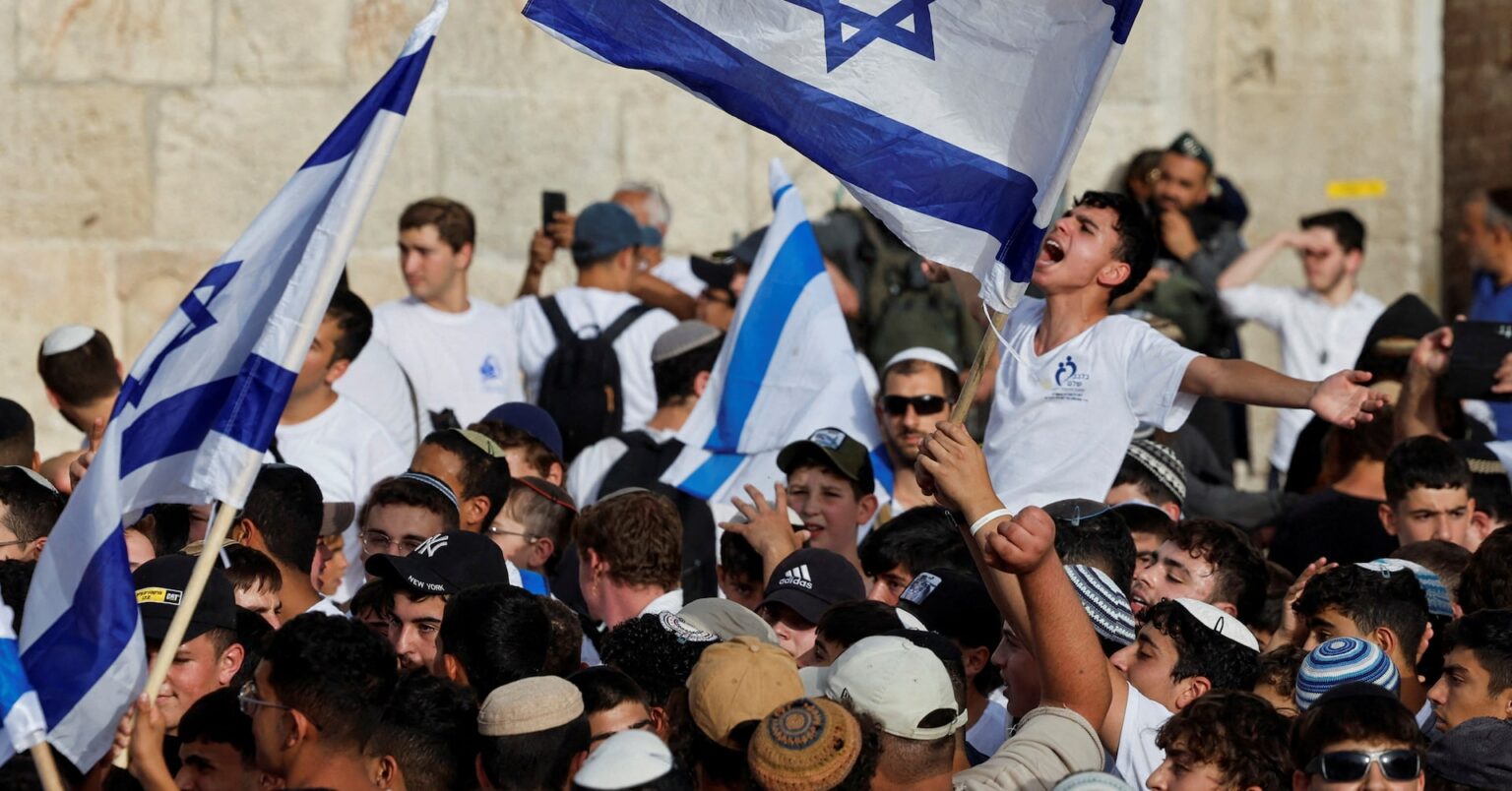 極右系ユダヤ人、エルサレムで行進　暴力行為で混乱 | ロイター