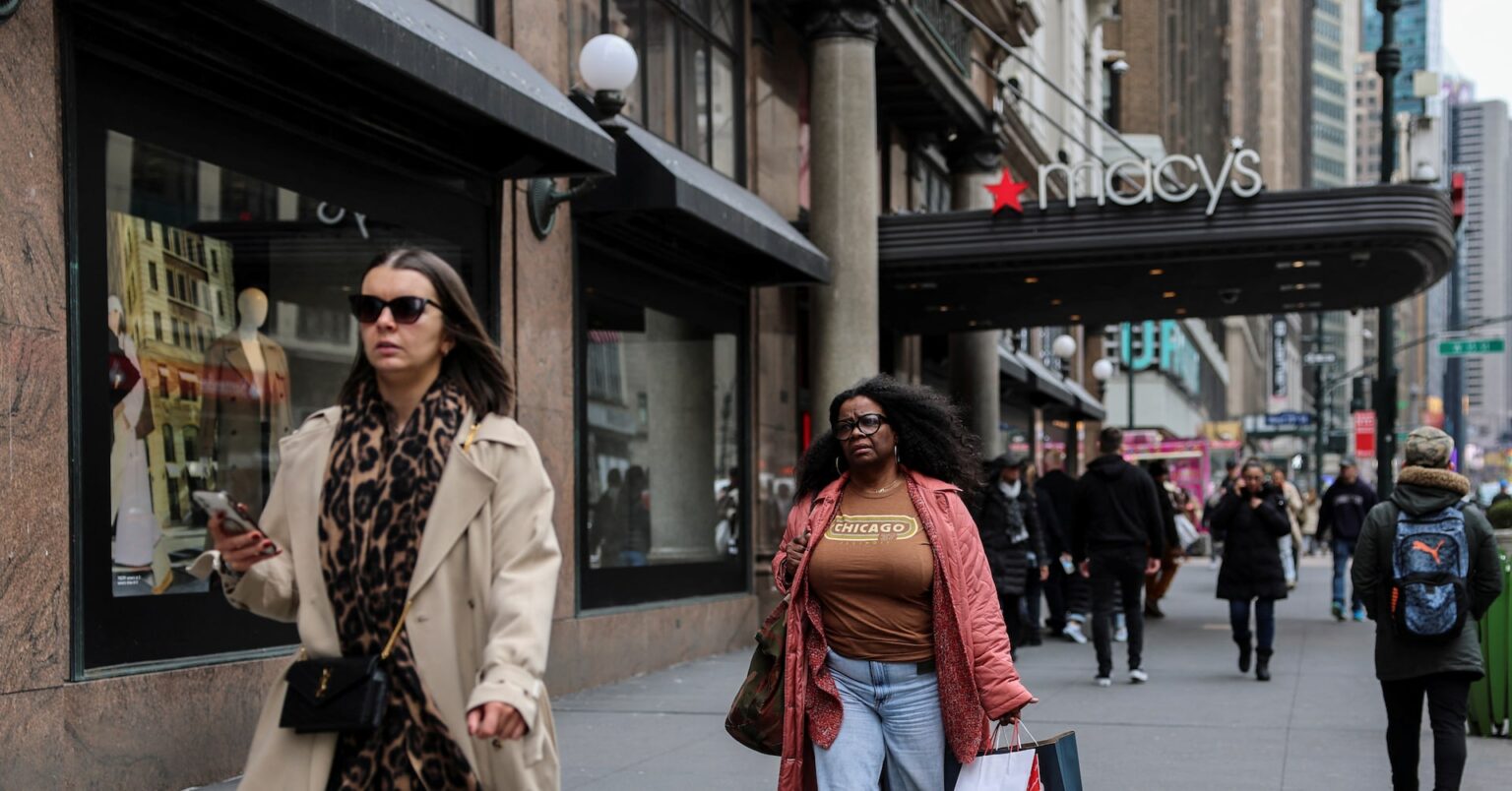 米CB消費者信頼感、5月は98に上昇 関税への懸念は継続 | ロイター 米CB消費者信頼感、5月は98に上昇 関税への懸念は継続 | ロイター