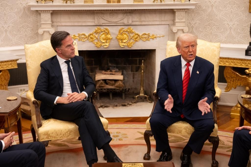 真実味を帯びてきた米国のNATO脱退、蘇るド・ゴール仏元大統領の遺言 トランプ政権、NATO軍最高司令官ポストの放棄を検討へ(1/3) | JBpress (ジェイビープレス)