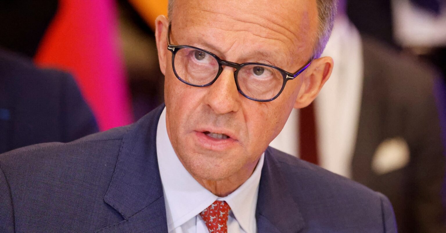 ドイツ、ウクライナに追加軍事支援　50億ユーロ | ロイター