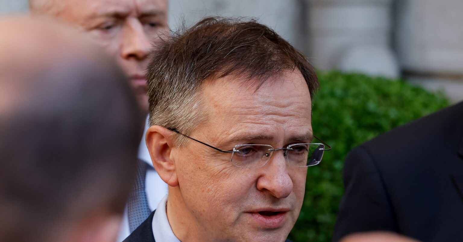 ロシア、6月2日にイスタンブールで和平合意の覚書提出の用意＝外相 | ロイター