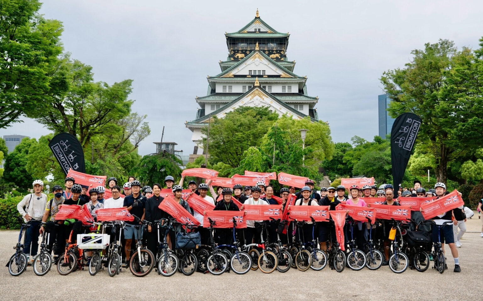 英国の自転車「ブロンプトン」に乗って大阪・関西万博を訪問してみた - Car Watch
