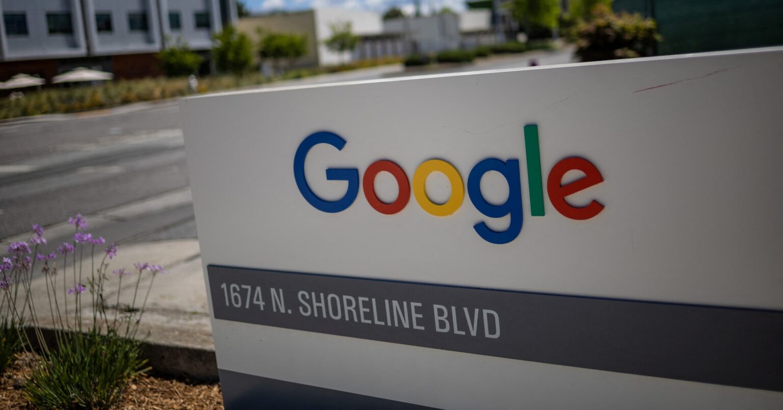 ドイツ、グーグルやフェイスブックなどへ収益の10％課税を検討 | ロイター