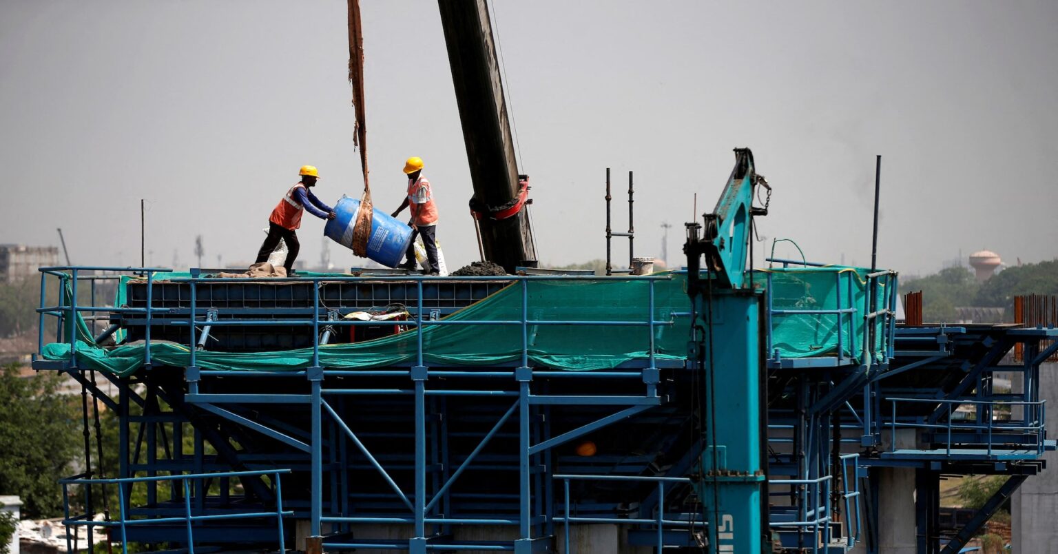 インド1─3月期ＧＤＰ、7.4％増　中国上回る成長率 | ロイター