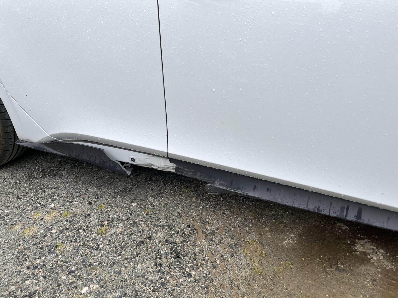 賃貸車に損害を与えた場合はどうすればよいですか？