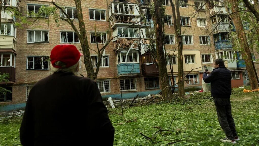 ロシア、ウクライナ首都に大規模な夜間攻撃　捕虜交換開始から数時間後 - CNN.co.jp