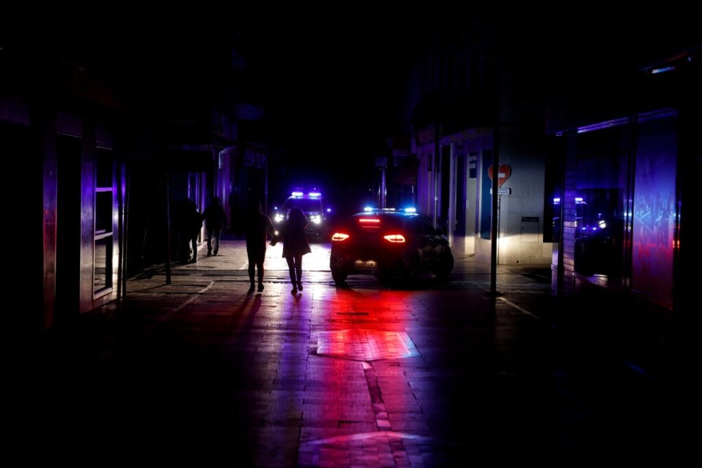 スペイン、ポルトガル「大停電」はなぜ起きた？ サイバー攻撃、再エネ移行…飛び交う「犯人」説を検証（ニューズウィーク日本版） - Yahoo!ニュース