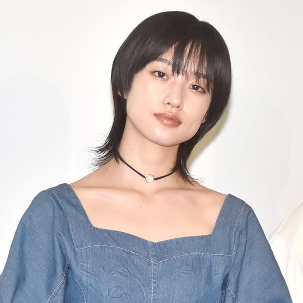 河合優実、“父親”との2ショット公開「遂に解禁」「これが見たかった」 - ORICON