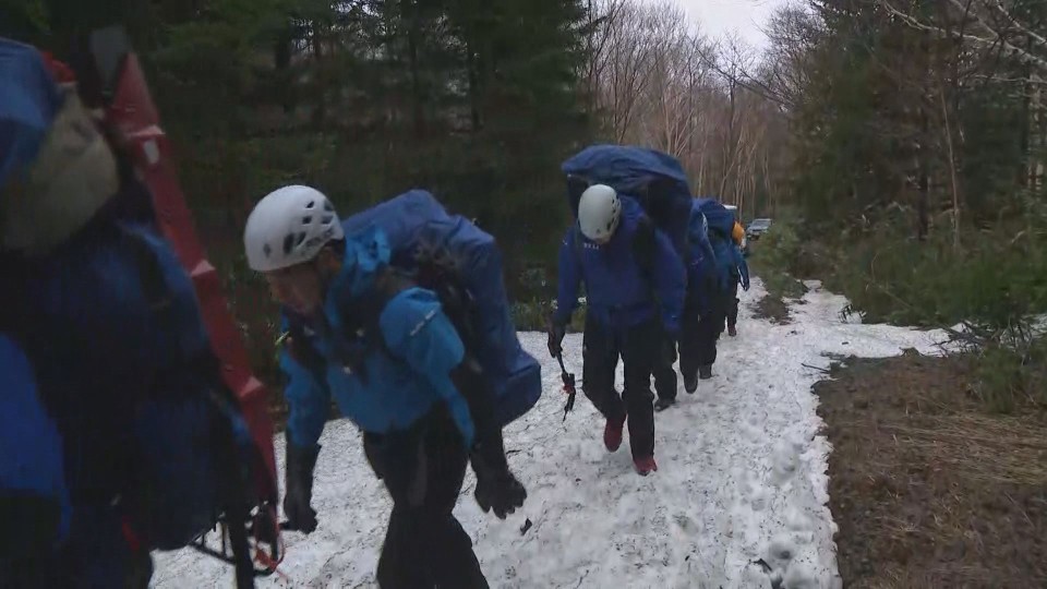 北海道・富良野岳で遭難のアメリカ人男性か 20代くらいの外国人男性が意識不明の状態で発見 一緒に入山の21歳男性は前日夜に救助（HBCニュース北海道） - Yahoo!ニュース - Yahoo!ニュース