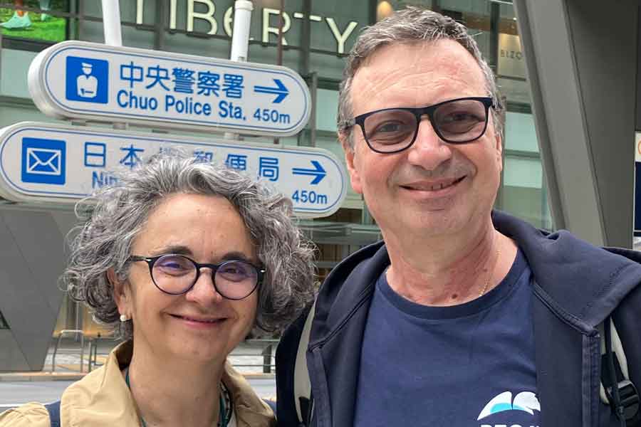 イタリアのミラノから来た（左から）エレオノラさんとロベルトさん【写真：Hint-Pot編集部】