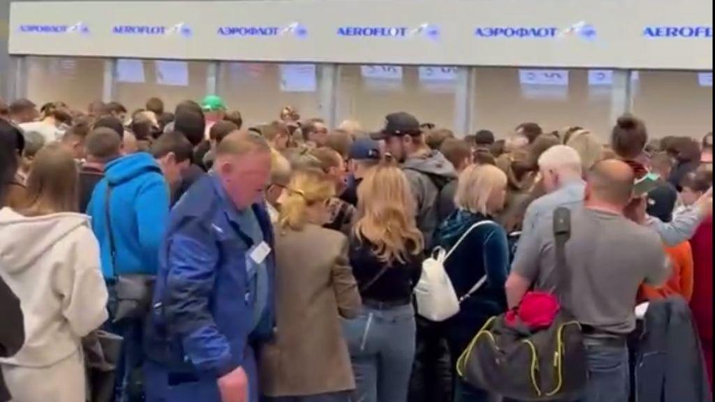 ロシアにウクライナが大規模ドローン攻撃 各地の空港で計6万人が足止め（BBC News） - Yahoo!ニュース - Yahoo!ニュース