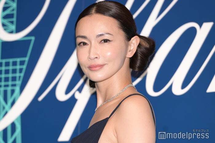 長谷川京子、息子とのカナダ2人旅オフショット公開「仲良し親子」「オシャレな雰囲気」と反響（モデルプレス） - Yahoo!ニュース - Yahoo!ニュース