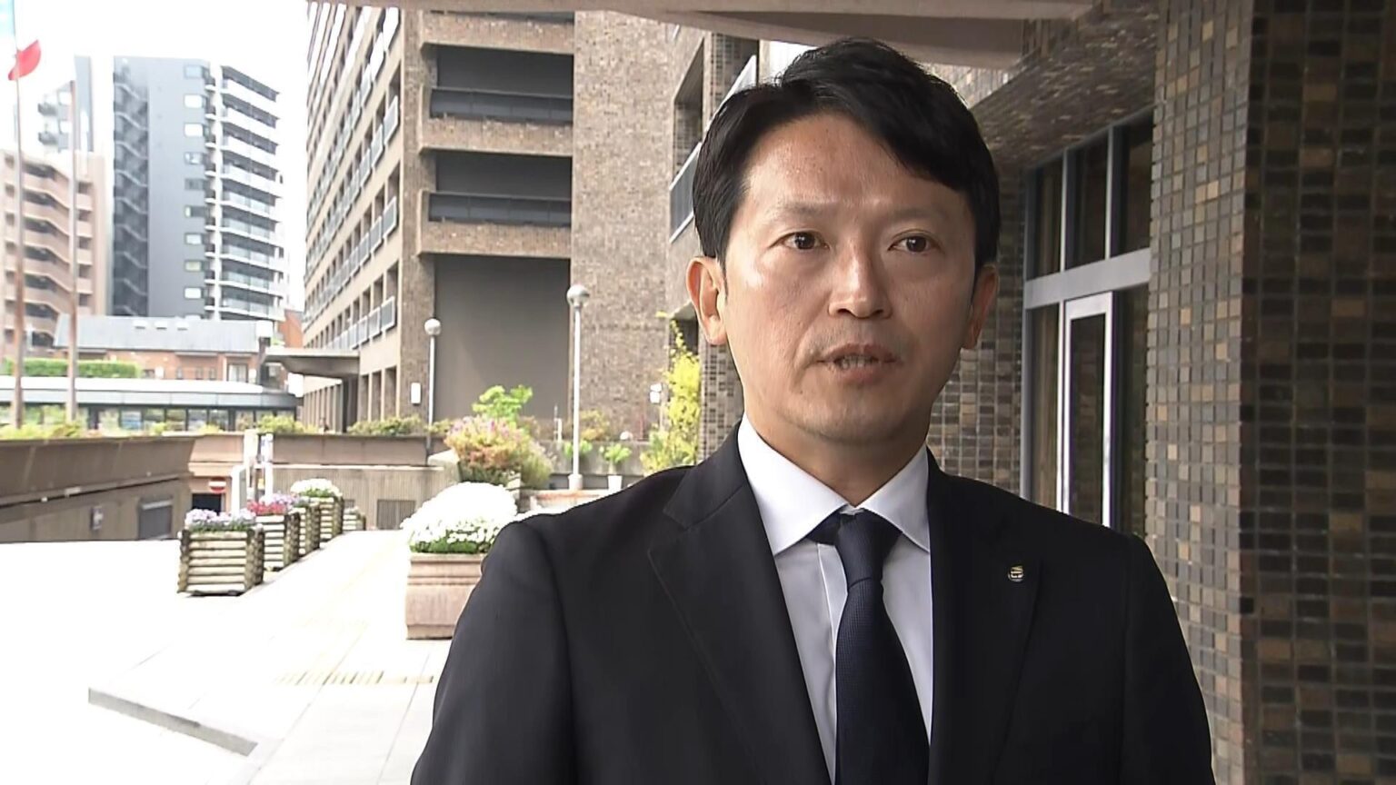 【速報】兵庫県・斎藤知事「しっかり色々なことを吸収していきたい」きょう午後ついに“パワハラ研修”を受講 「風通しの良い職場づくりのための県幹部職員研修」他の県幹部約200人も受講 - Yahoo!ニュース