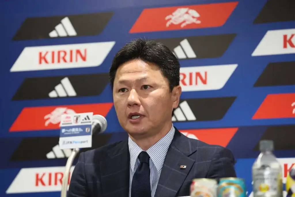大岩監督がバルセロナなど欧州5大リーグの5クラブで研修「深いミーティングまで入れた」 - スポニチ Sponichi Annex サッカー
