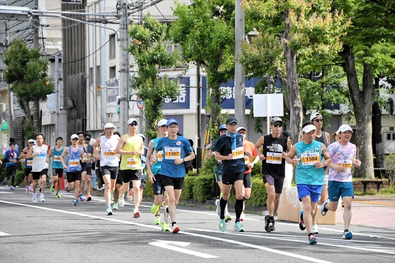 福島県内外から４６００人出場 ふくしまシティハーフマラソン（福島民報） - Yahoo!ニュース