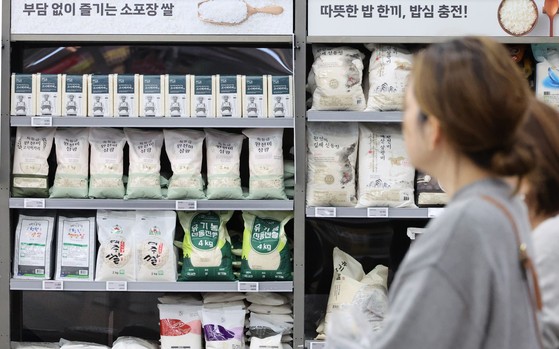 スーツケースにコメを詰めて帰国…日本人観光客「韓国産コメを買い占め」(1)(中央日報日本語版) – Yahoo!ニュース – Yahoo!ニュース スーツケースにコメを詰めて帰国…日本人観光客「韓国産コメを買い占め」(1)(中央日報日本語版) - Yahoo!ニュース - Yahoo!ニュース