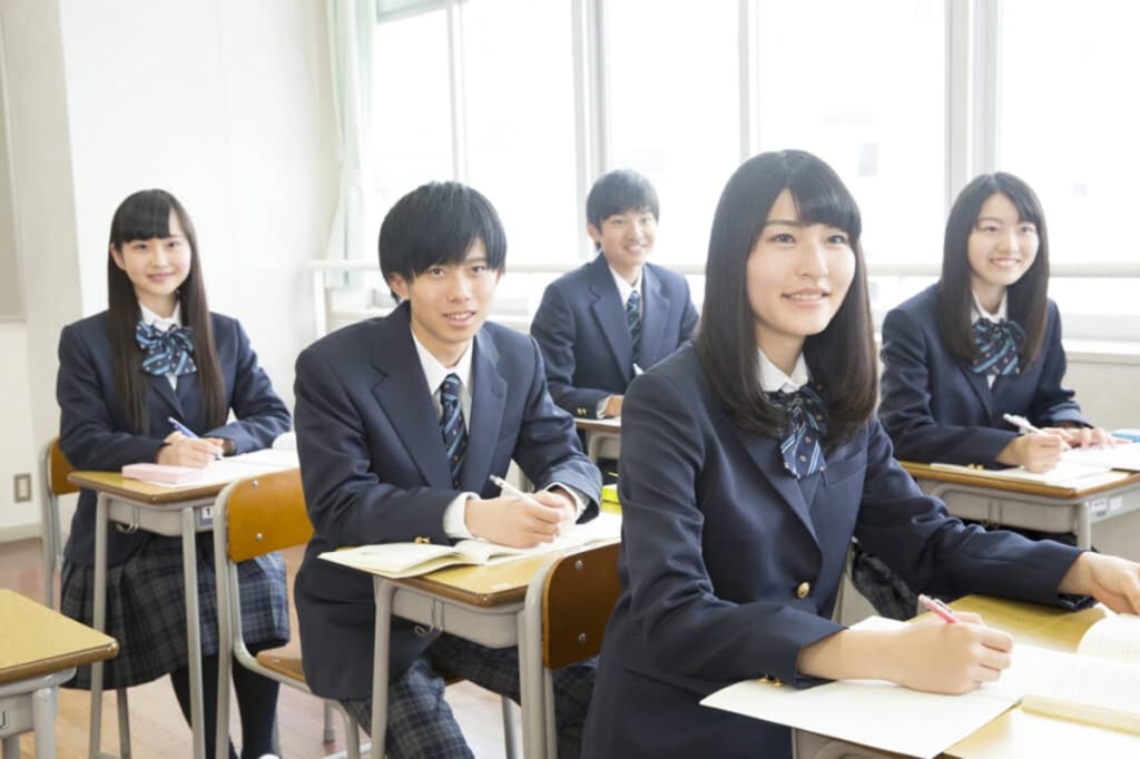 【地元在住の女性が選ぶ】子どもを入学させたい「秋田県の公立高校」ランキング！ 2位は「秋田南高校」、1位は？（ねとらぼ） - Yahoo!ニュース - Yahoo!ニュース