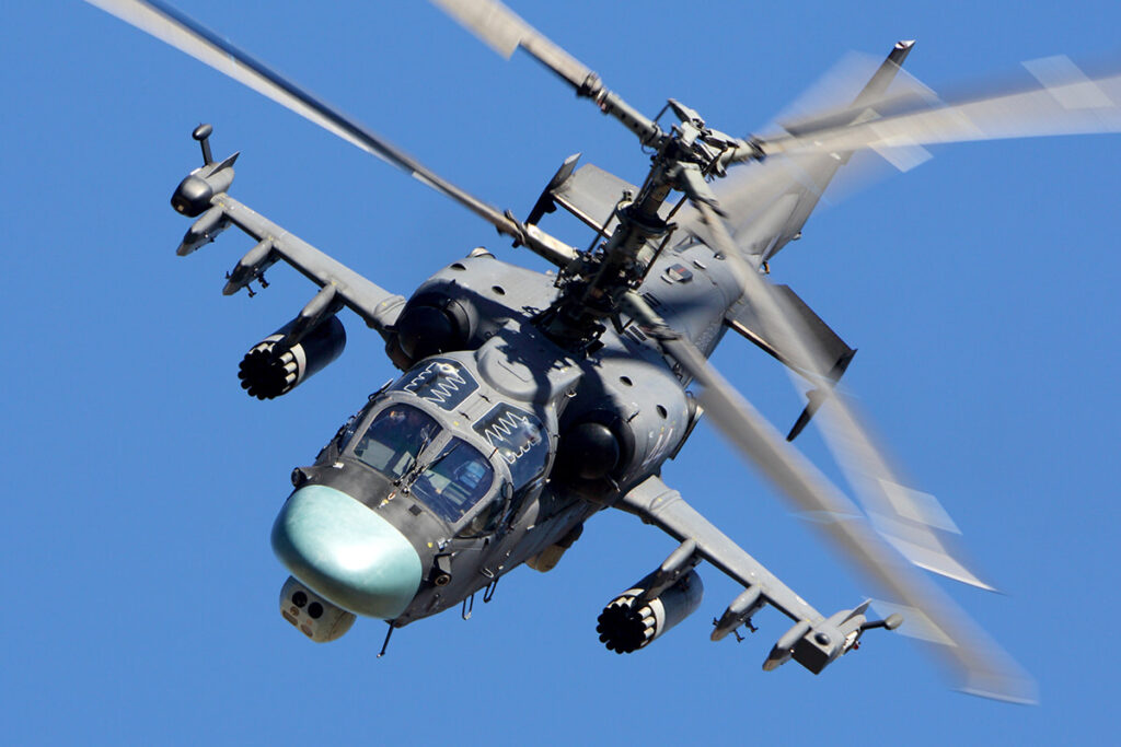 ロシアヘリ「撃墜」の衝撃シーン…ウクライナ軍FPVドローンが「Ka-52」に突っ込む劇的瞬間（ニューズウィーク日本版） - Yahoo!ニュース - Yahoo!ニュース