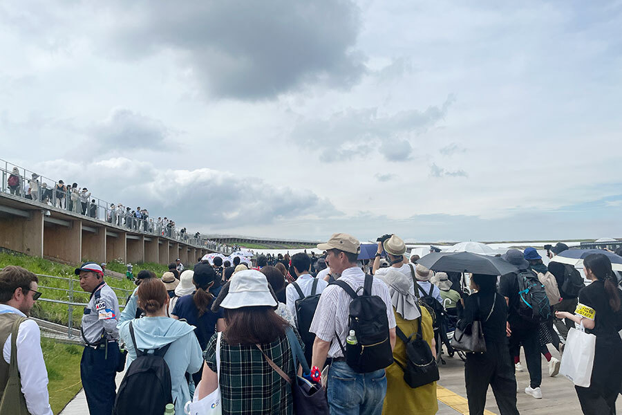 大阪・関西万博「大屋根リング」上でパレード実施、イギリスナショナルデーで朝から賑わい（Lmaga.jp） - Yahoo!ニュース - Yahoo!ニュース