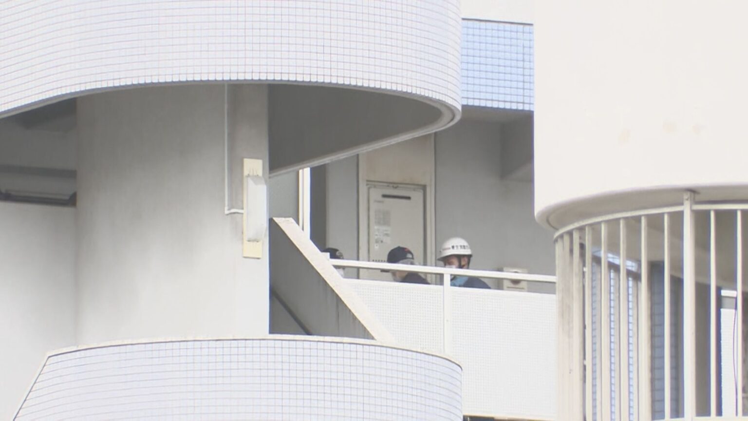 【速報】東京・国立市の都営住宅で80代男性が死亡　妻とみられる女が“男性の首を絞めた”情報も　女を確保　警視庁（TBS NEWS DIG Powered by JNN）
