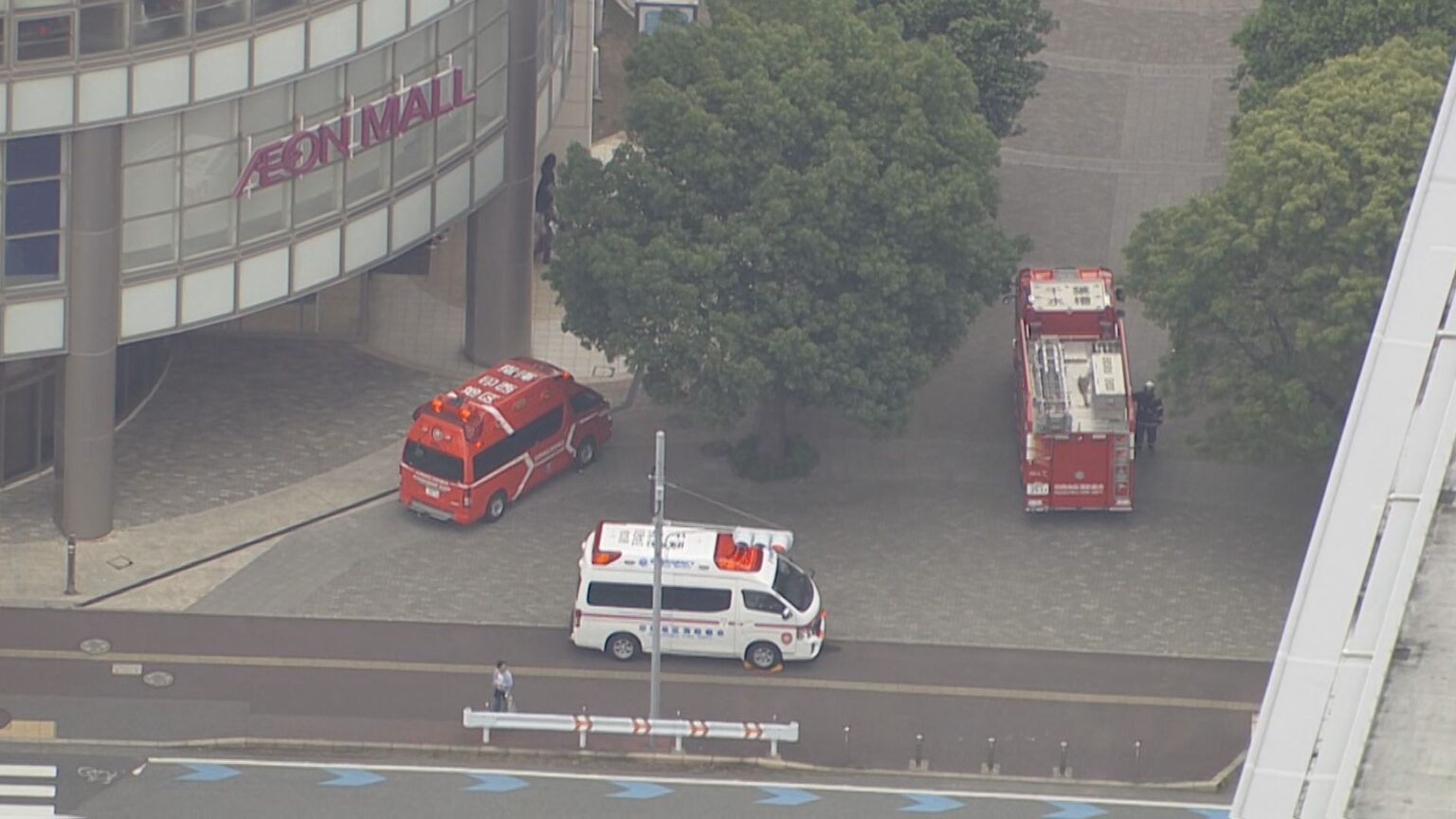 【速報】千葉・印西市のイオンで客同士のトラブルで催涙スプレーを噴射か　20人が目の痛みなどを訴える　噴射した人物は逃走中（TBS NEWS DIG Powered by JNN）