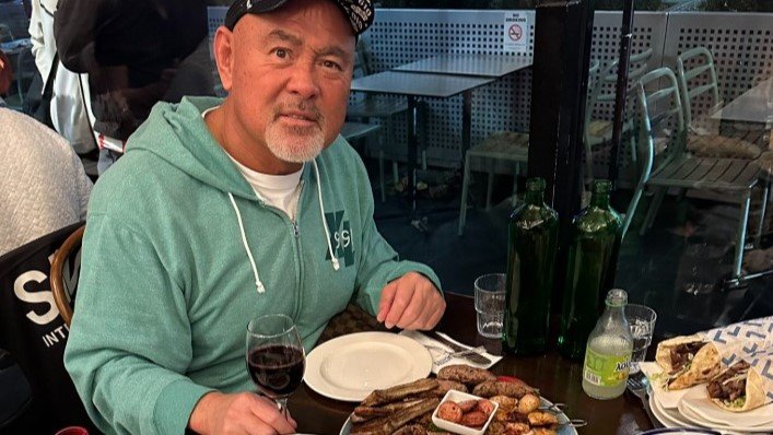 【武藤敬司】オーストラリアで “豪” 快に肉料理爆食　プロレスイベントにゲストとして招待（TBS NEWS DIG Powered by JNN）