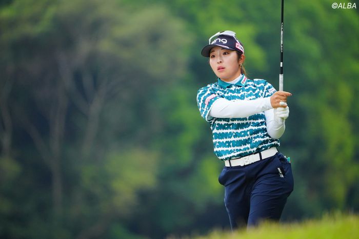 ＜中間速報＞佐久間朱莉、ルーキー荒木優奈が首位でハーフターン　3差に佐藤心結（ゴルフ総合サイト ALBA Net） - Yahoo!ニュース