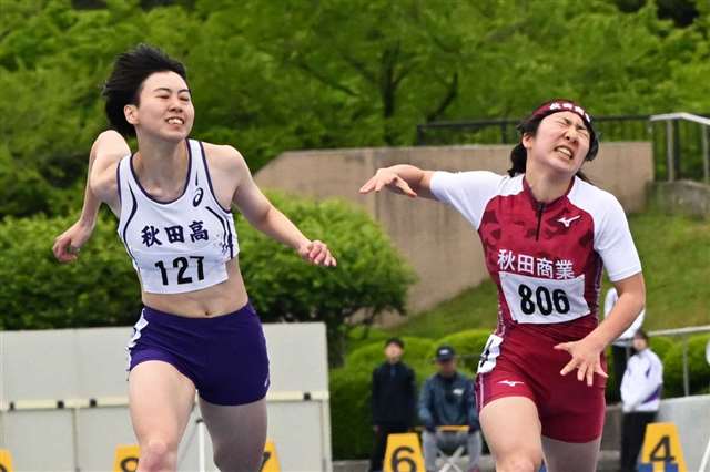 秋田高・鈴木、長身生かしたストライドで大会記録に肉薄 全県高校総体・陸上女子100m｜秋田魁新報電子版 - 秋田魁新報電子版