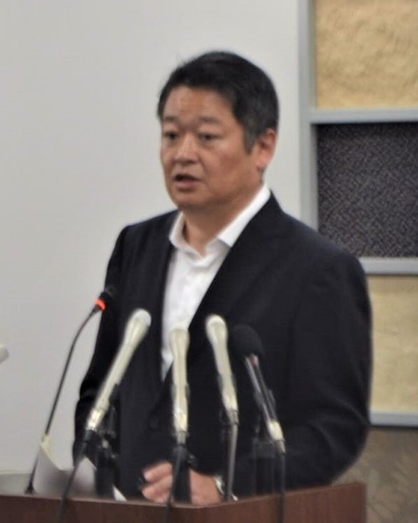 富士山のヘリ救助有料化「論点を洗い出す」 山梨県の長崎知事「線引きなどの問題ある」（産経新聞） - Yahoo!ニュース