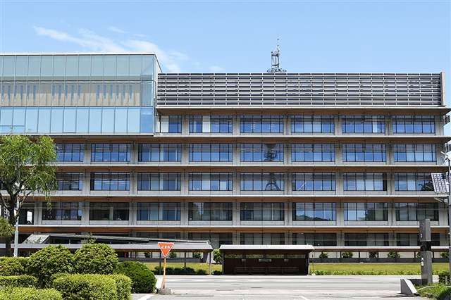 秋田市、新スタ整備の比較検討経費に２６３６万円 ６月４日からの市議会に補正予算案｜秋田魁新報電子版 - 秋田魁新報電子版