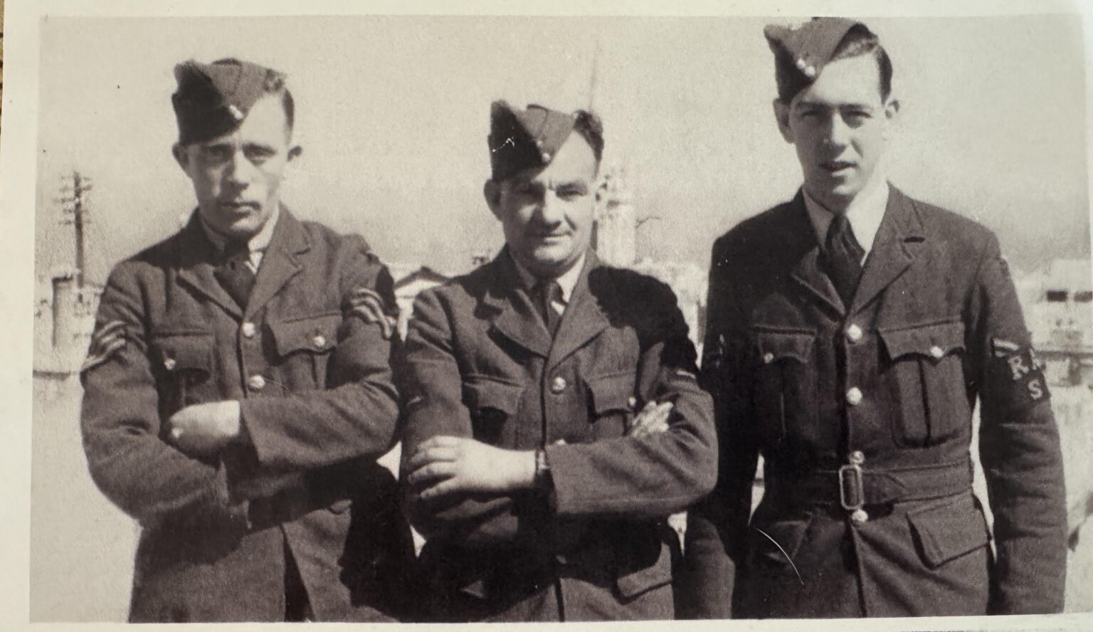1942年から1944年までのマルタで撮影された写真の場所の識別を手伝ってください