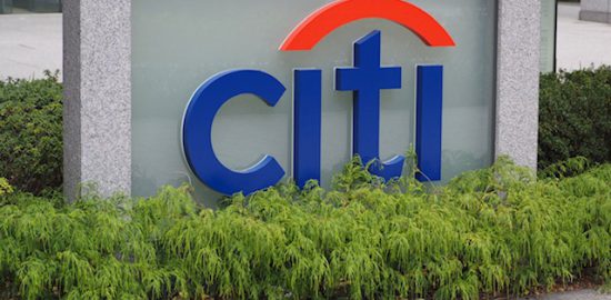 バフェット氏が金融株を売却、シティグループは保有ゼロに