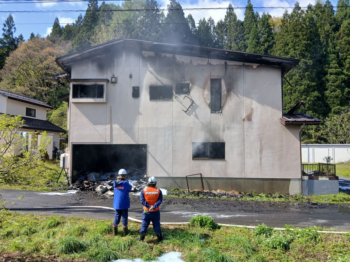 【速報】山形県上山市で未明に住宅火災　女性１人死亡