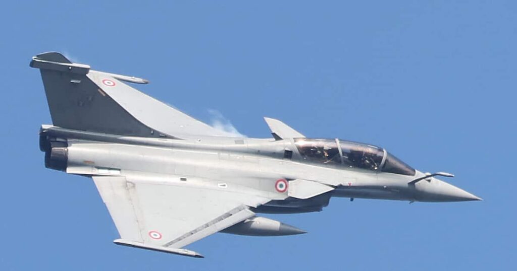 パキスタンの中国製戦闘機「殲10」がインドの仏製「ラファール」を撃墜 米当局者【米政府高官 撃墜認める】