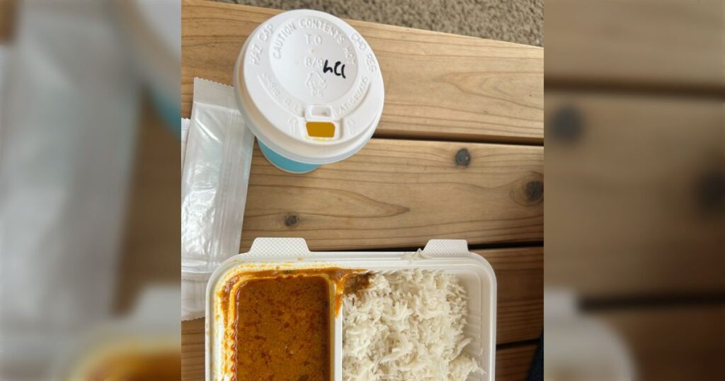 大阪万博のインド館、インドっぽいエピソードが出揃う「カレーのテイクアウトで待ち番号460番の人が3人いた」「スタンプを駅前の名刺屋で特急オーダー」 - Togetter [トゥギャッター]