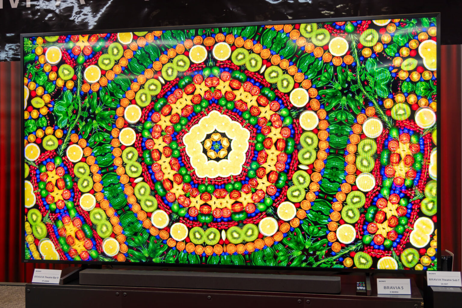 ソニー、お手頃＆高画質なミニLEDテレビ「BRAVIA 5」。壁掛けできる98型も - AV Watch