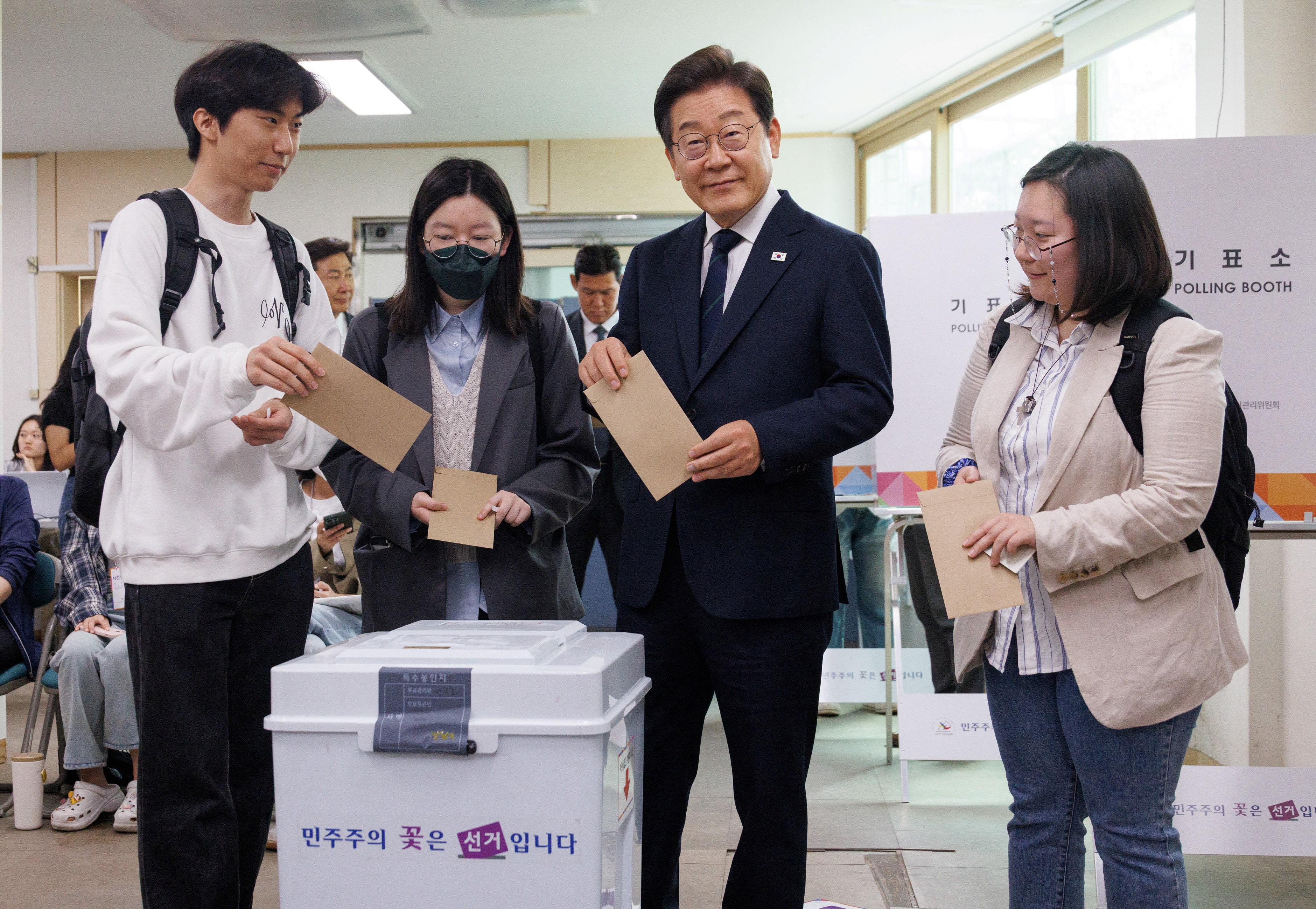 韓国大統領選、期日前投票　初日の投票率が過去最高